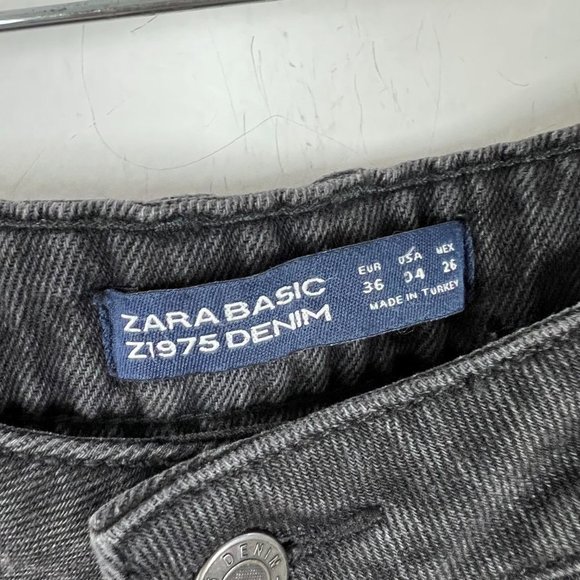 NWT Zara Relaxed Fit Distressed Studded Raw Hem Jeans Black Size 4 NEW D1664 - Picture 7 of 13